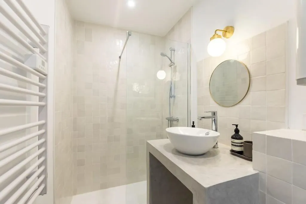 Beautiful & Modern Flat In Heart Of Marseille Apartment